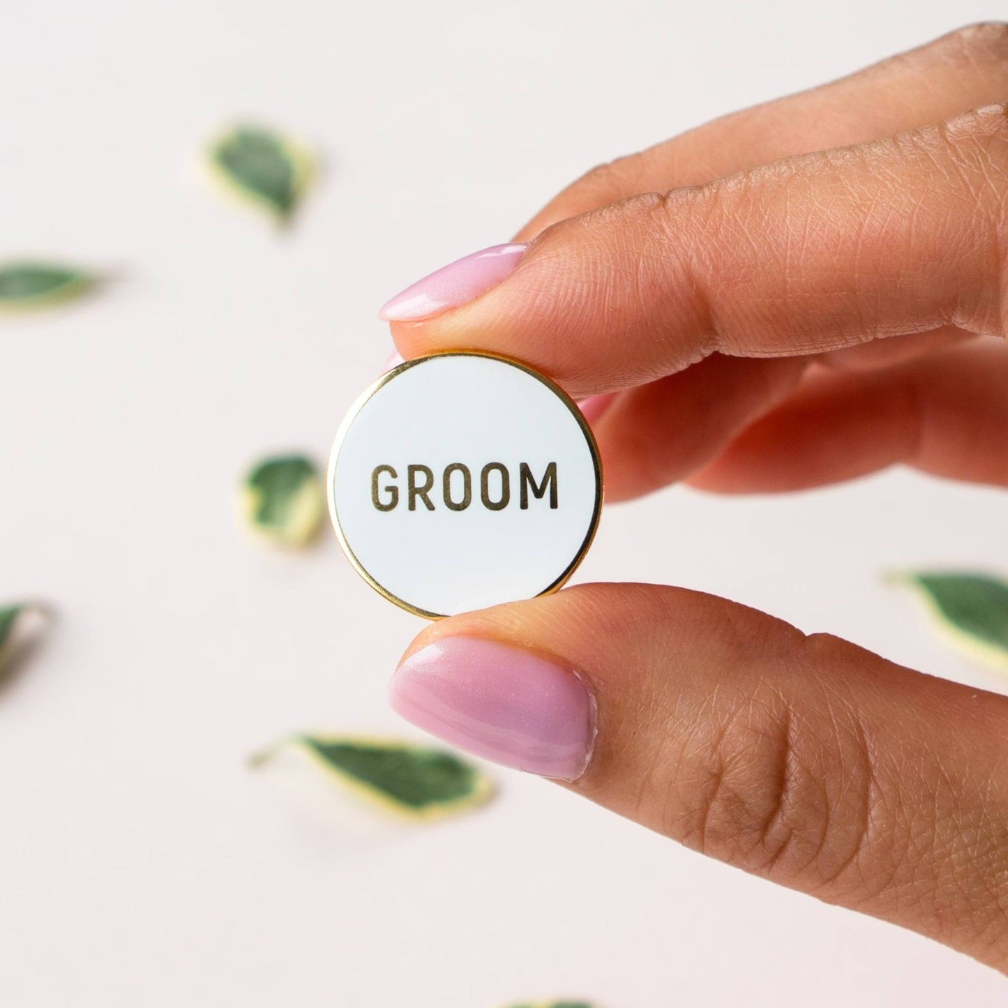 Round Groom Pin | Palm and Posy